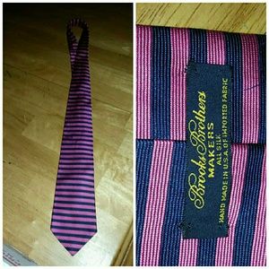 Brooks brothers 100 % silk tie makers pink blue
